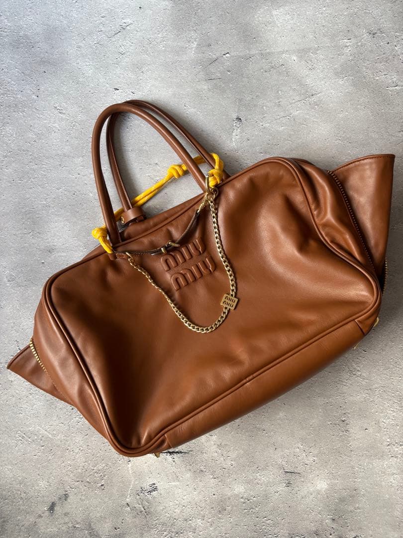 ミュウミュウ 　レザーxコードxメタル トリック　キーホルダー