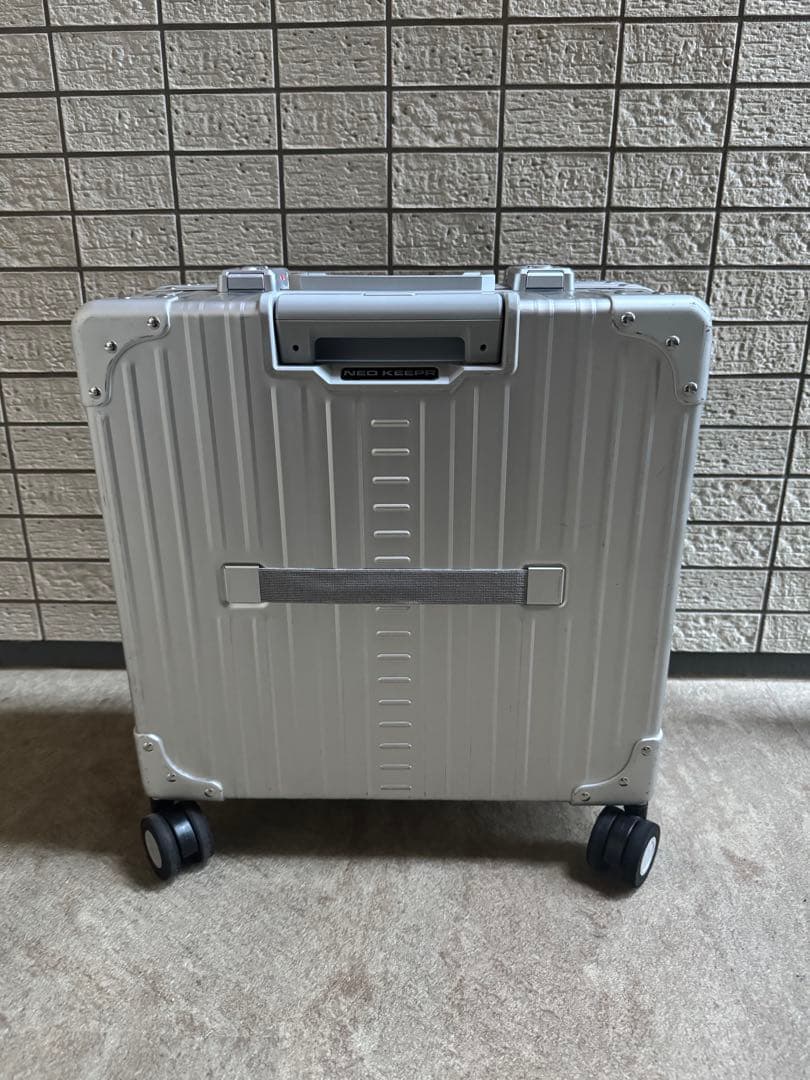 【NEO KEEPR】ネオキーパー・スーツケース・アルミ・30L