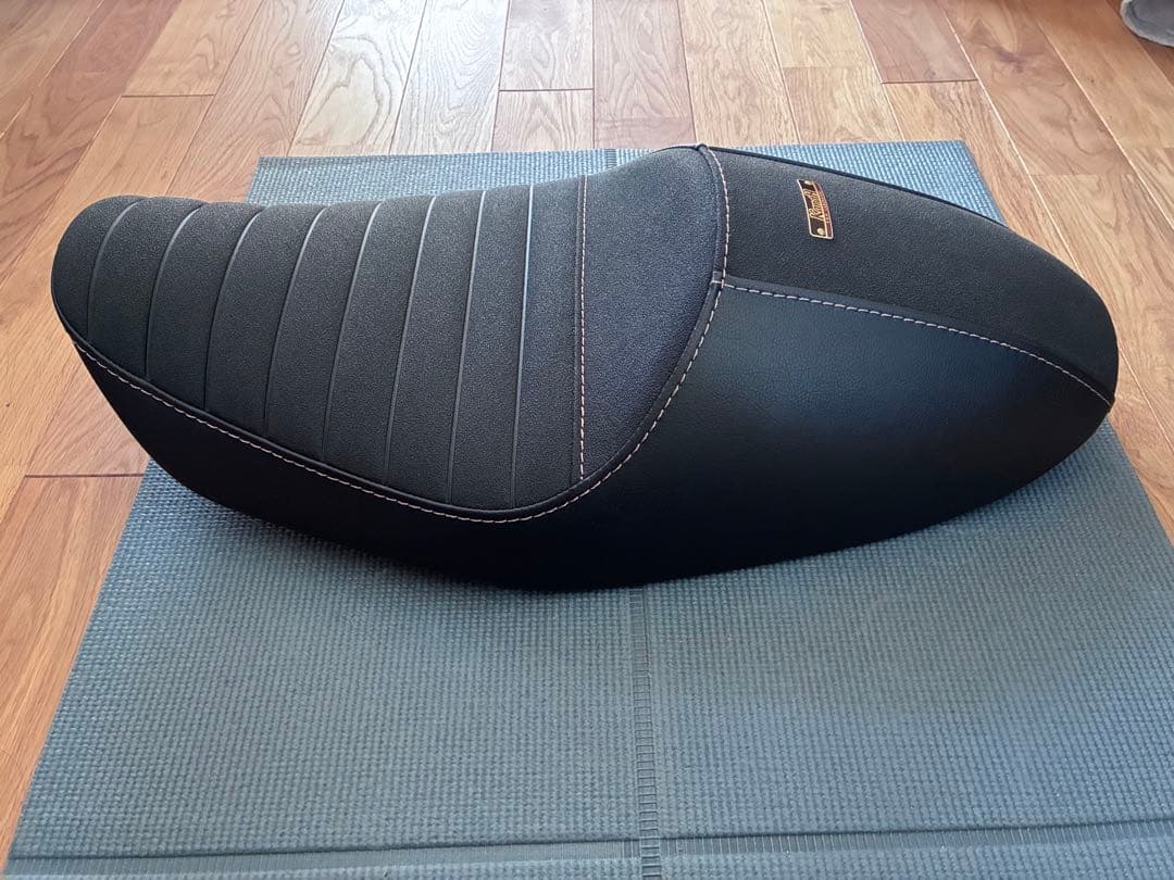 2022〜　XSR900 シングルシートタックロールタイプ K＆H