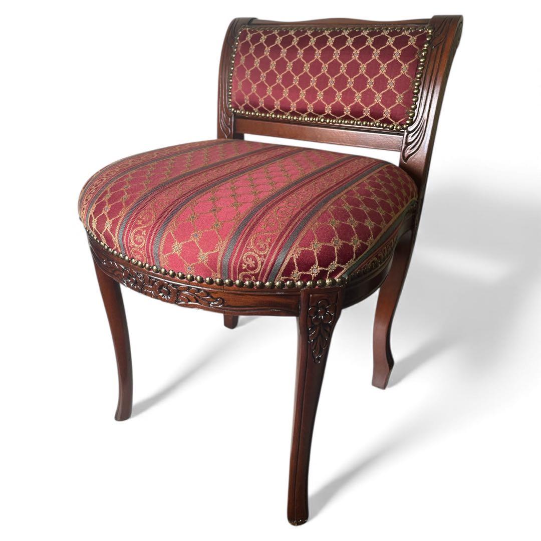 ネコ脚　スツール　チェア　クラシック　背もたれ　アンティーク調　ストライプ　赤