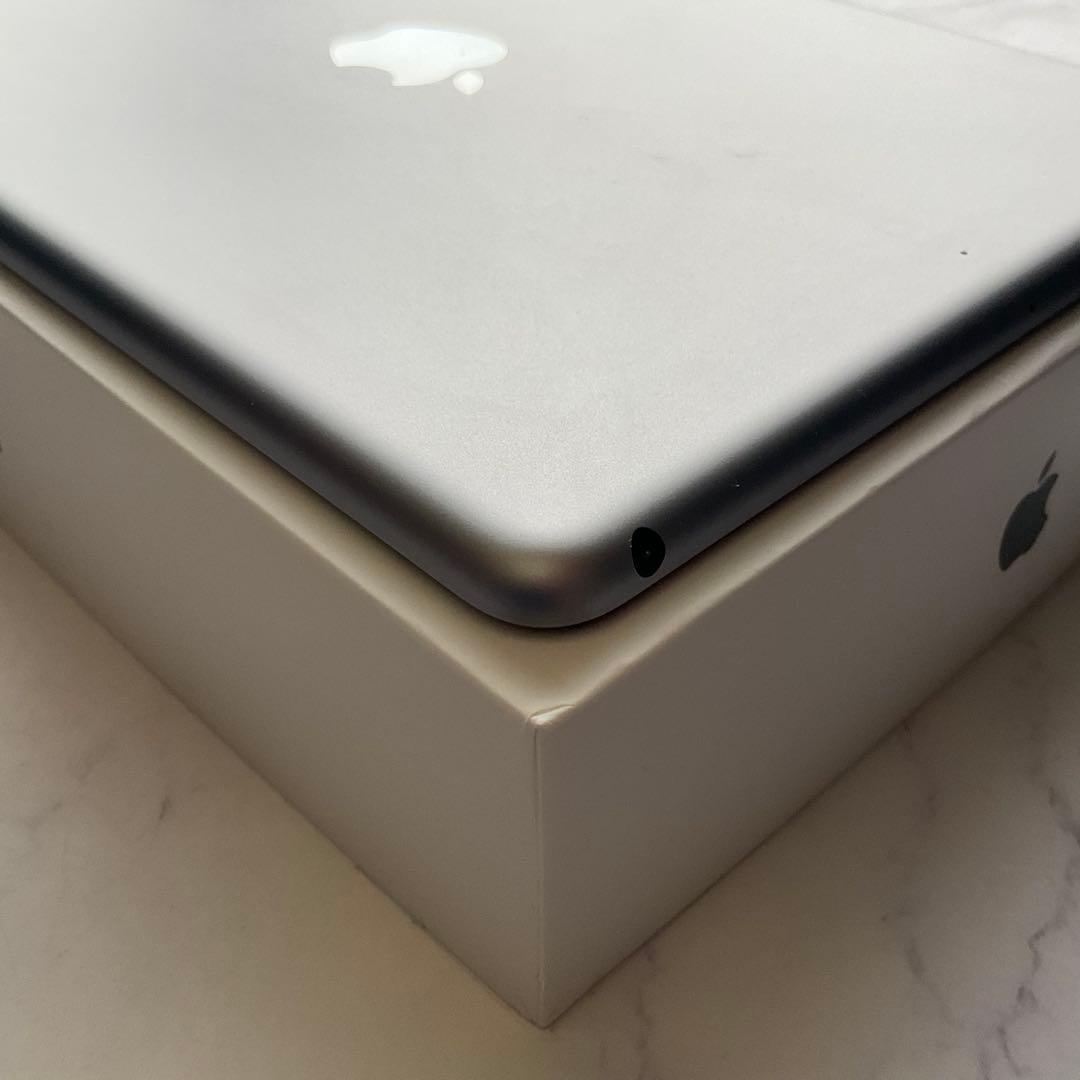 【超美品】Apple iPad 第6世代 Wi-Fi 128GB