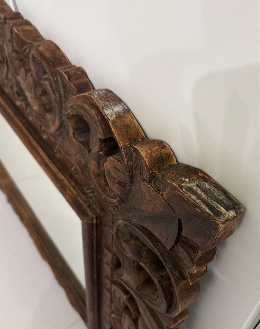 大きいサイズ！バリ　アジアン　レリーフ　壁掛けミラー　鏡