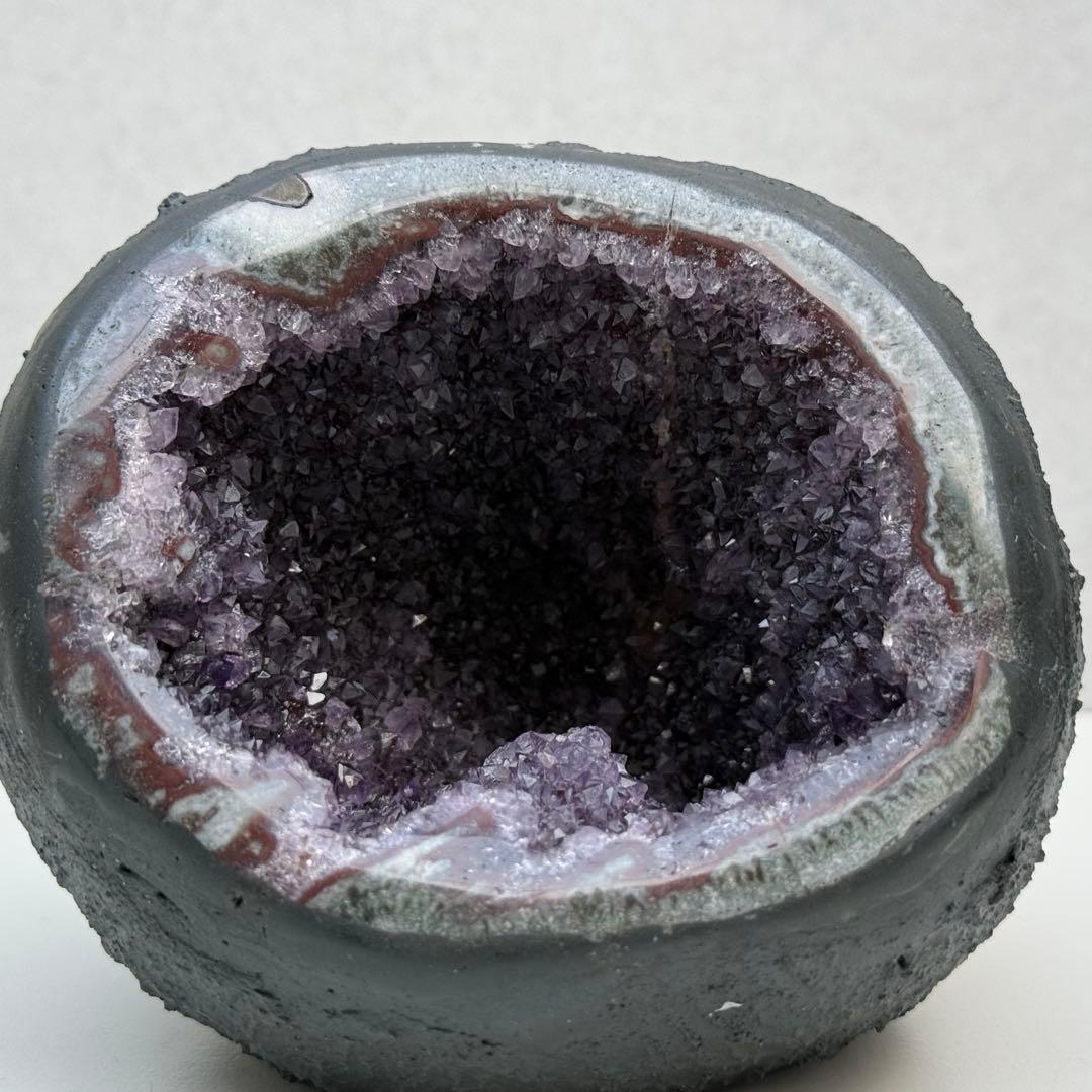 【特価】 約1.2kg! アメジスト ジオード ドゥルージー ドーム 天然石