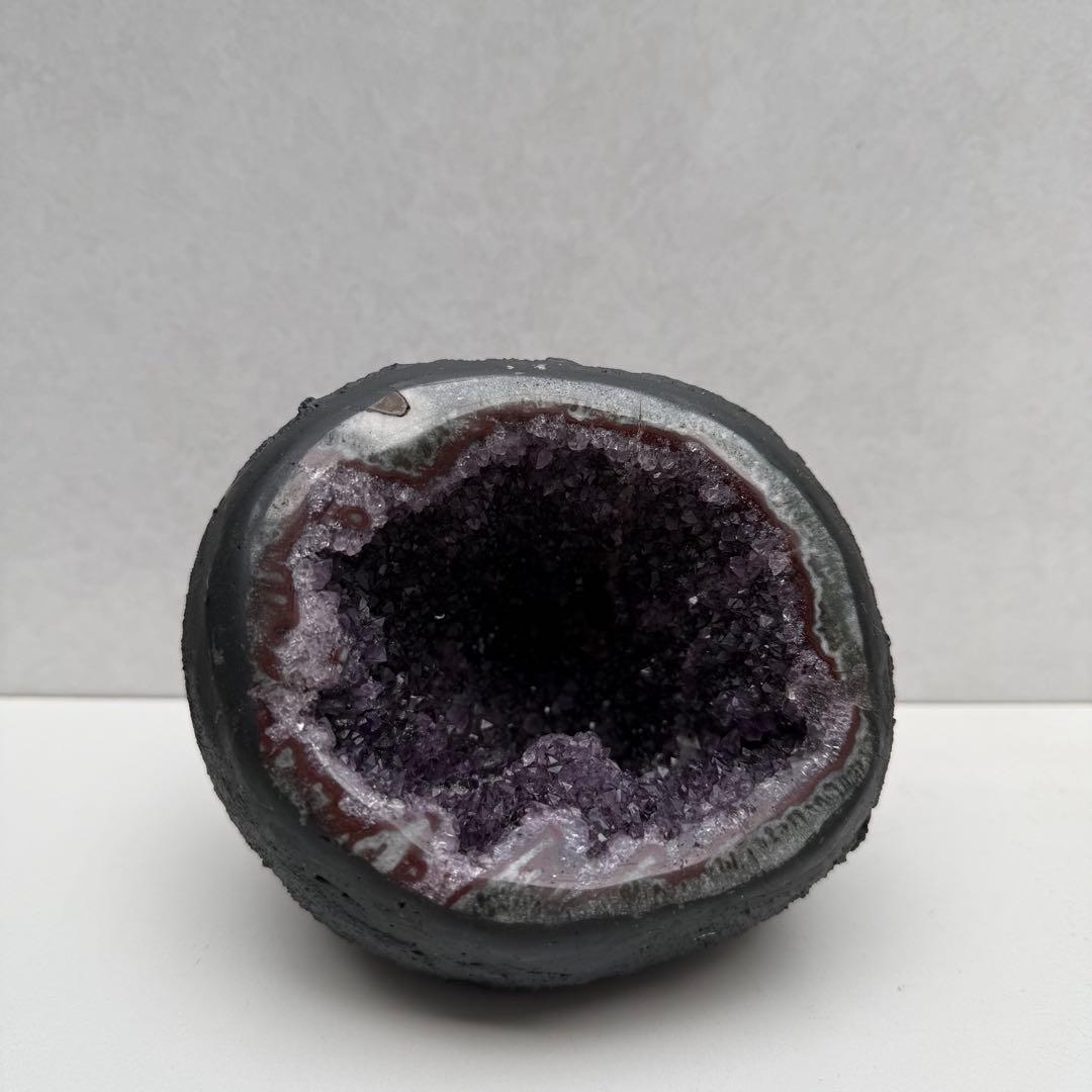 【特価】 約1.2kg! アメジスト ジオード ドゥルージー ドーム 天然石