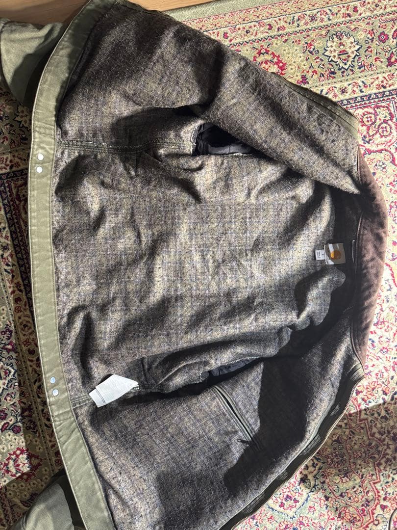 Carhartt デトロイトジャケットアーミーグリーン Ｌサイズ