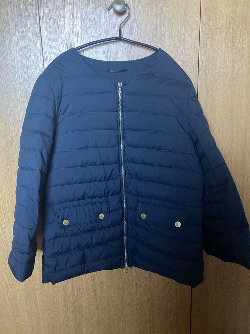 【別注】TATRAS / ACACIA ノーカラー ライトダウンジャケット