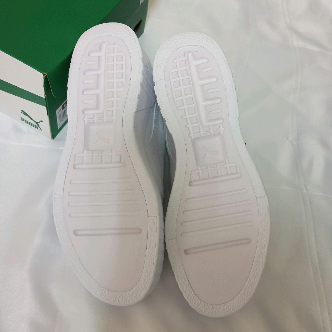 坂本凜愛 新品　PUMA プーマ CALI WEDGE WNS スニーカー