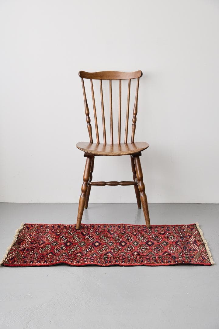 ヴィンテージラグ　トライバルラグ　ラホール産（121×63cm）赤　緑　黒　橙