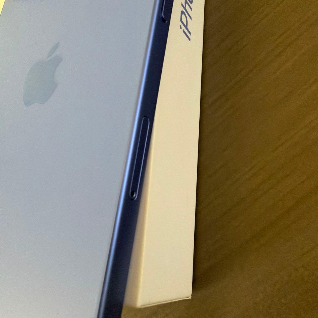 アップル Apple iPhone 16 Plus 128GB ウルトラマリン