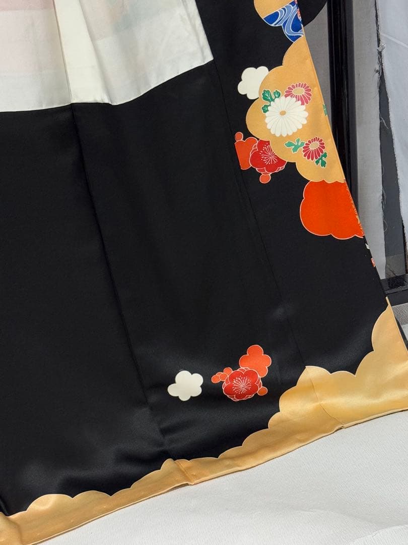 [美品] 高身長　振袖　黒　古典柄　松竹梅　駒刺繍　成人式　卒業式　礼装　結婚式