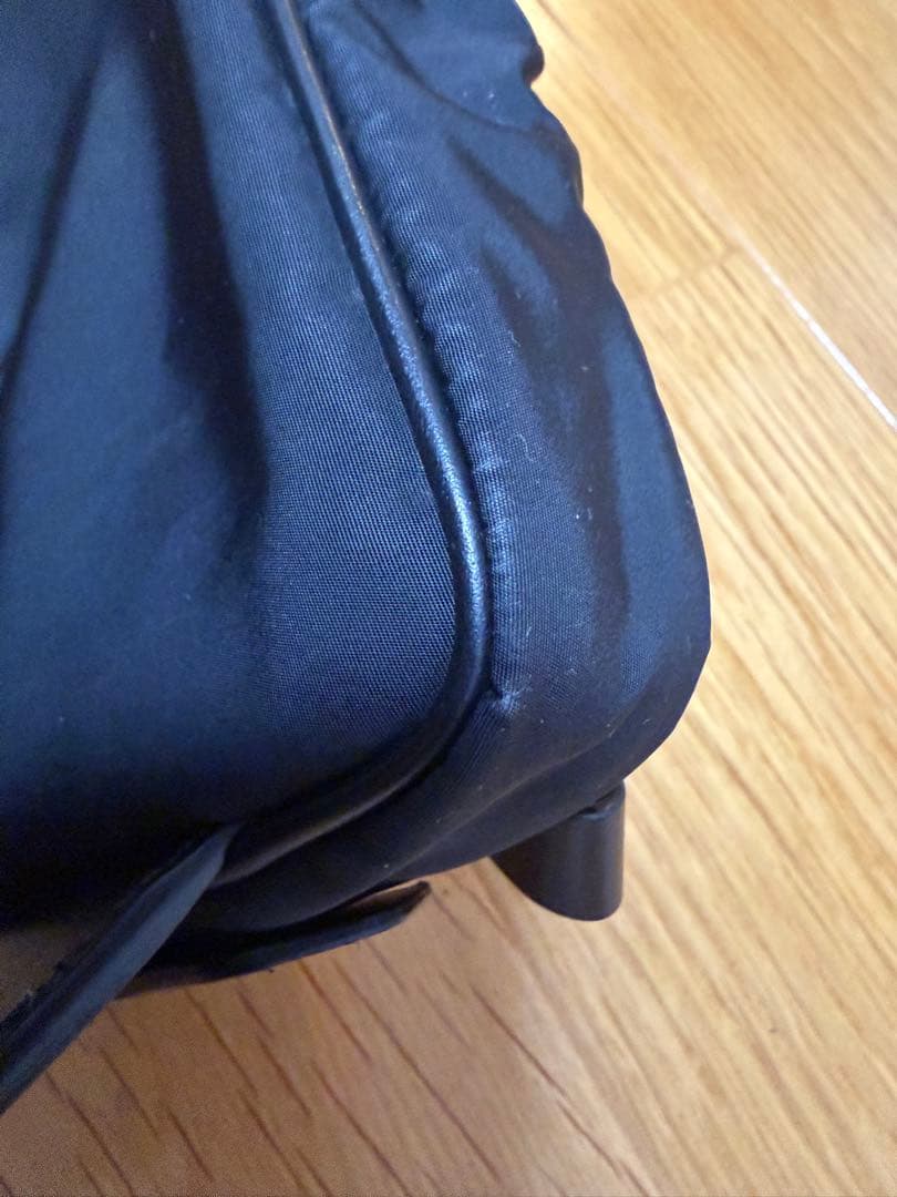 【中古美品】TOM FORD 黒 ボディバッグ