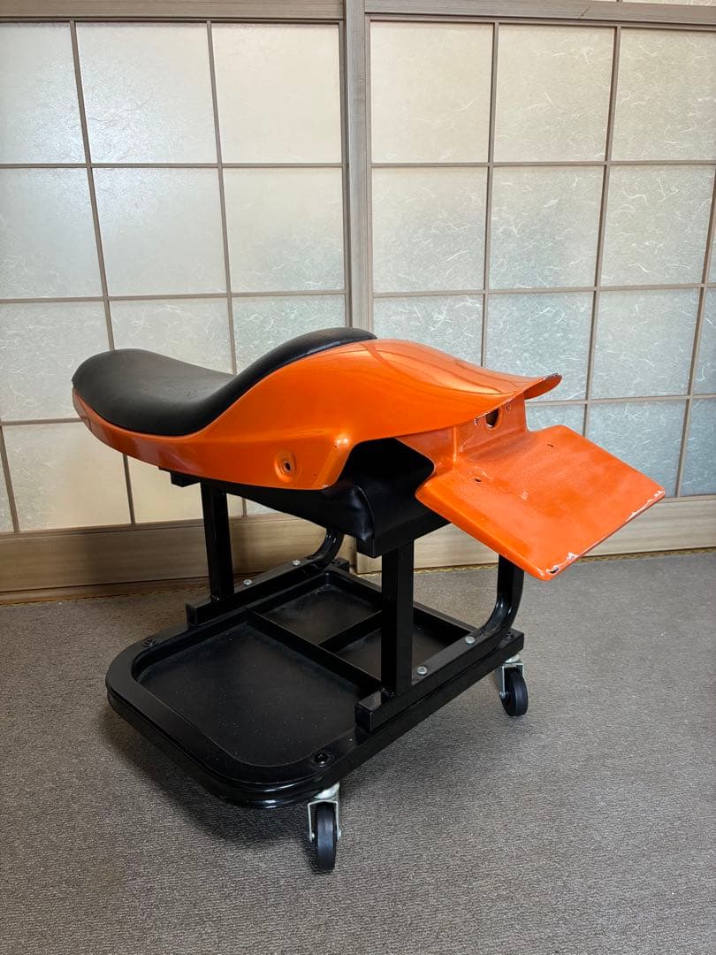 sr400 シートカウル　社外　汎用　テール