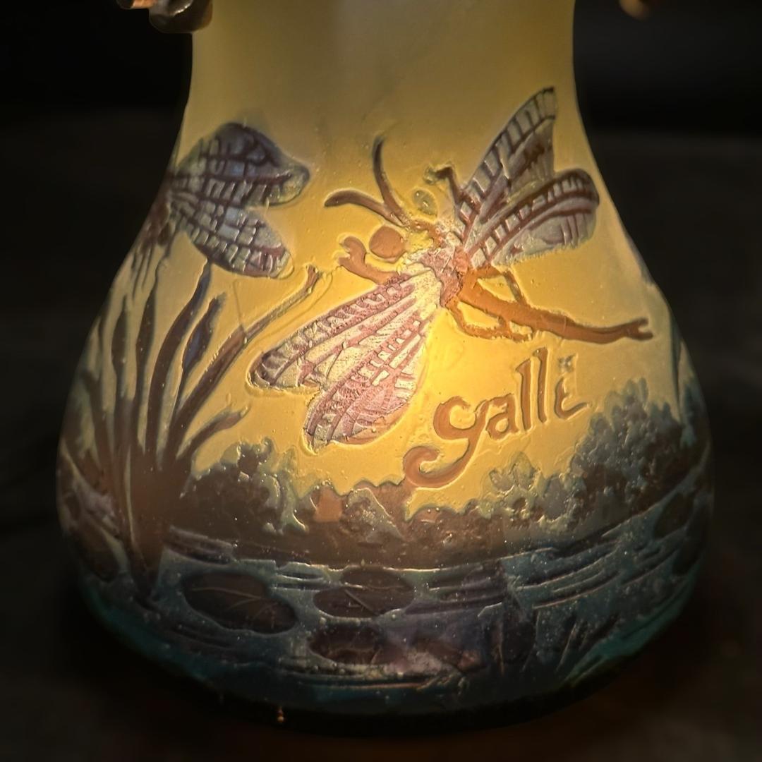 エミールガレ 2灯　蜻蛉文　台座真鍮　カメオ彫り　被せガラス　高さ25cm