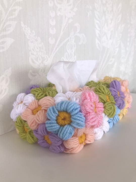 81.モリーの花のティッシュボックスカバー