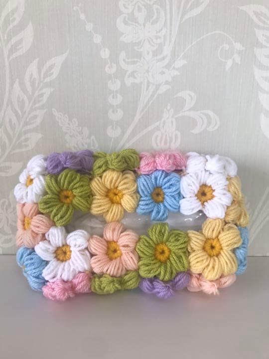 81.モリーの花のティッシュボックスカバー