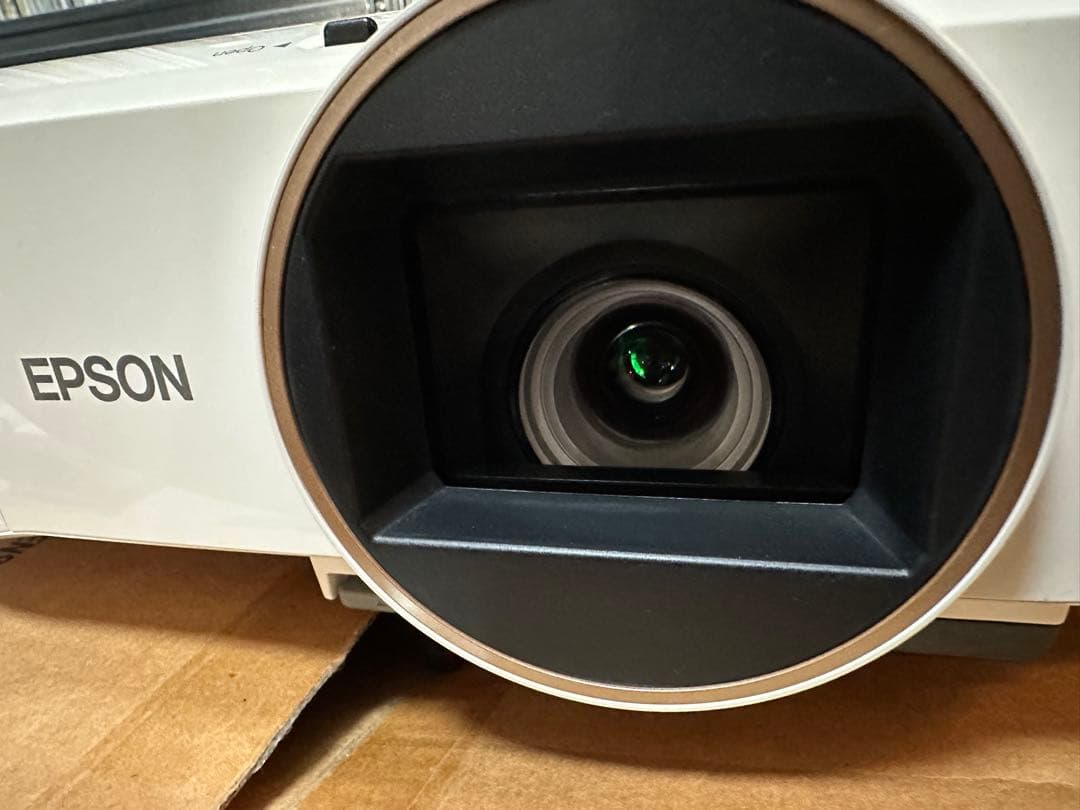プロジェクター EPSON EH-TW5650