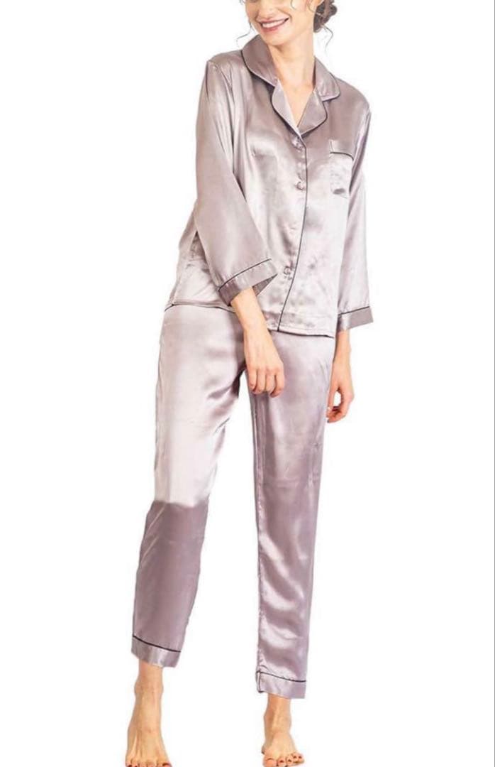 【新品未使用】kurevy レディース 高級シルクパジャマ シルバー S