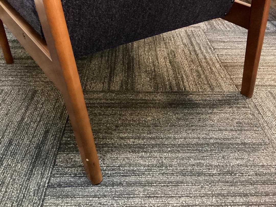 １脚のみ　カリモク６０　Kチェア　タープブルー　１シーター