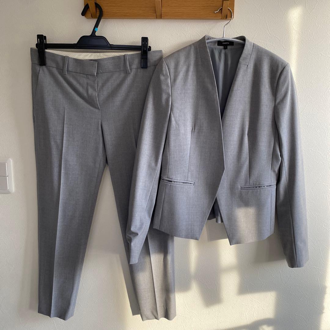セオリー　スーツ上下　ライトグレー