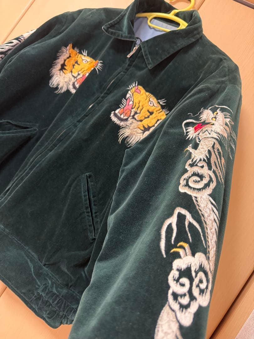 ト*ン様 虎と龍刺繍 東洋　スカジャン
