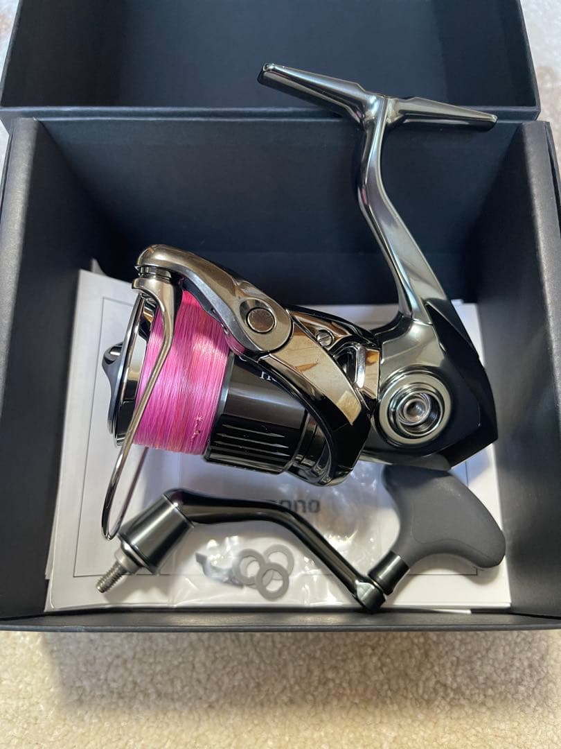 SHIMANO STELLA C3000MHG スピニングリール　ゴジラ