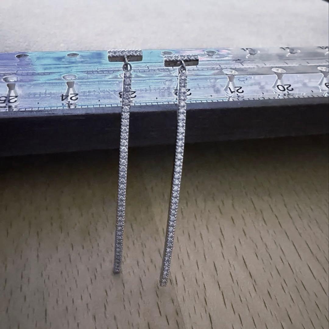 pt900 ダイヤモンドスマイルピアス　ロング