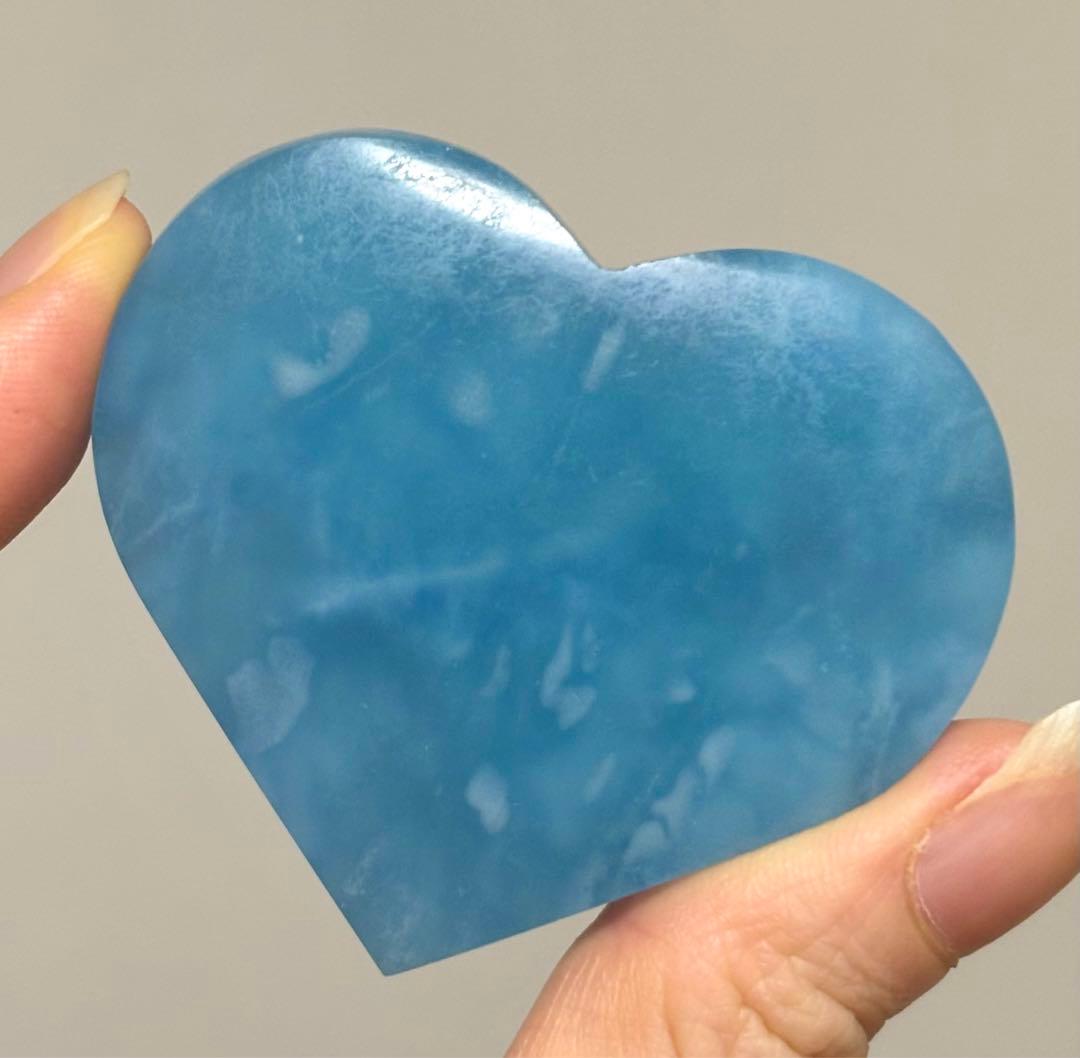 高品質　アクアマリン　ハート　握り石