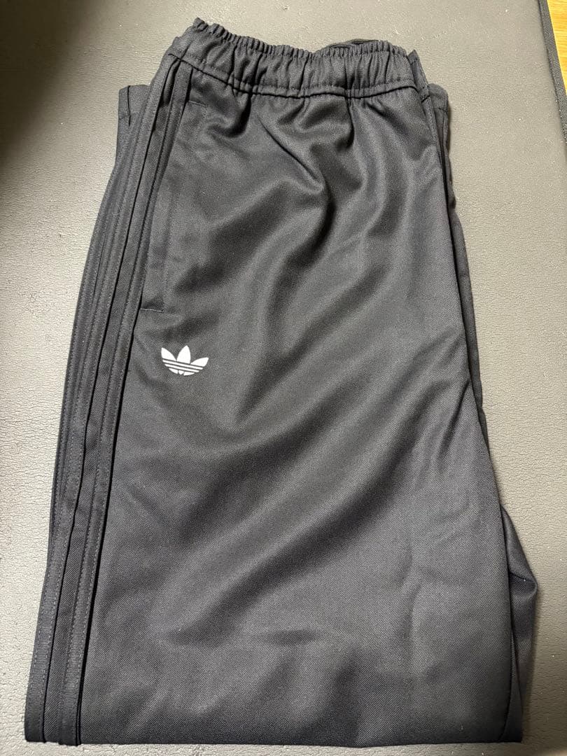 everyone adidas トラックパンツ　ブラック　Ｍ