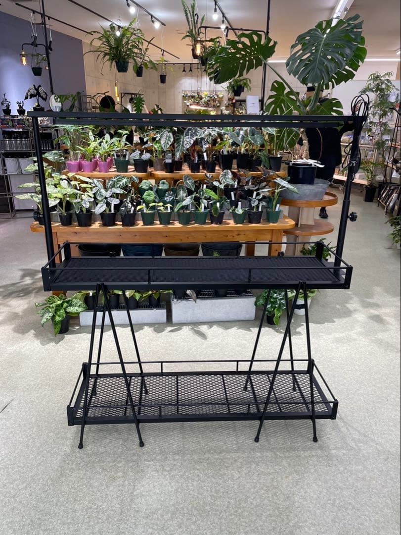 アイアンシェルフ　植物棚　受注生産　ダクトレール付　tig溶接製作