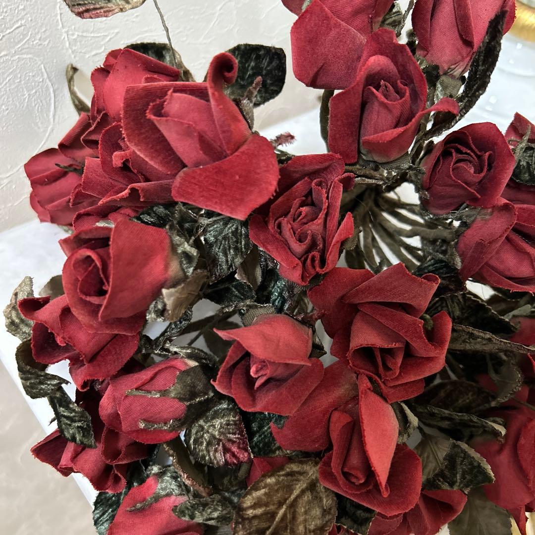【染め花】ビロードのつぼみの薔薇30本　ハンドメイド