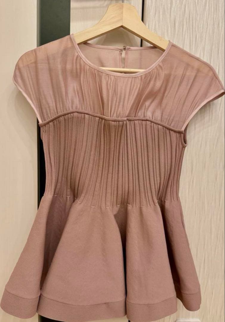 値下げ15%！ジャスグリッティ　フレンチブラウスレイヤードニット　ピンクトップス