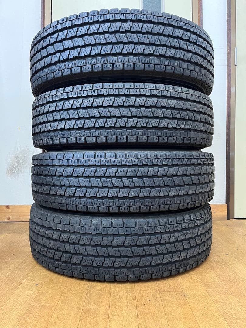 2019年製 ヨコハマ 中古冬タイヤ 195/80R15 LT 4本セット