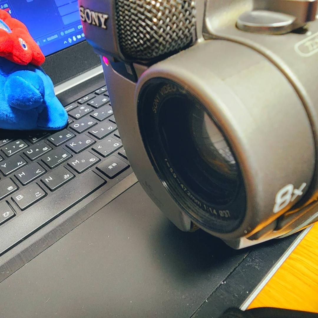 【動作確認済】 SONY Hi8 高画質 ビデオカメラ CCD-TR1 セット