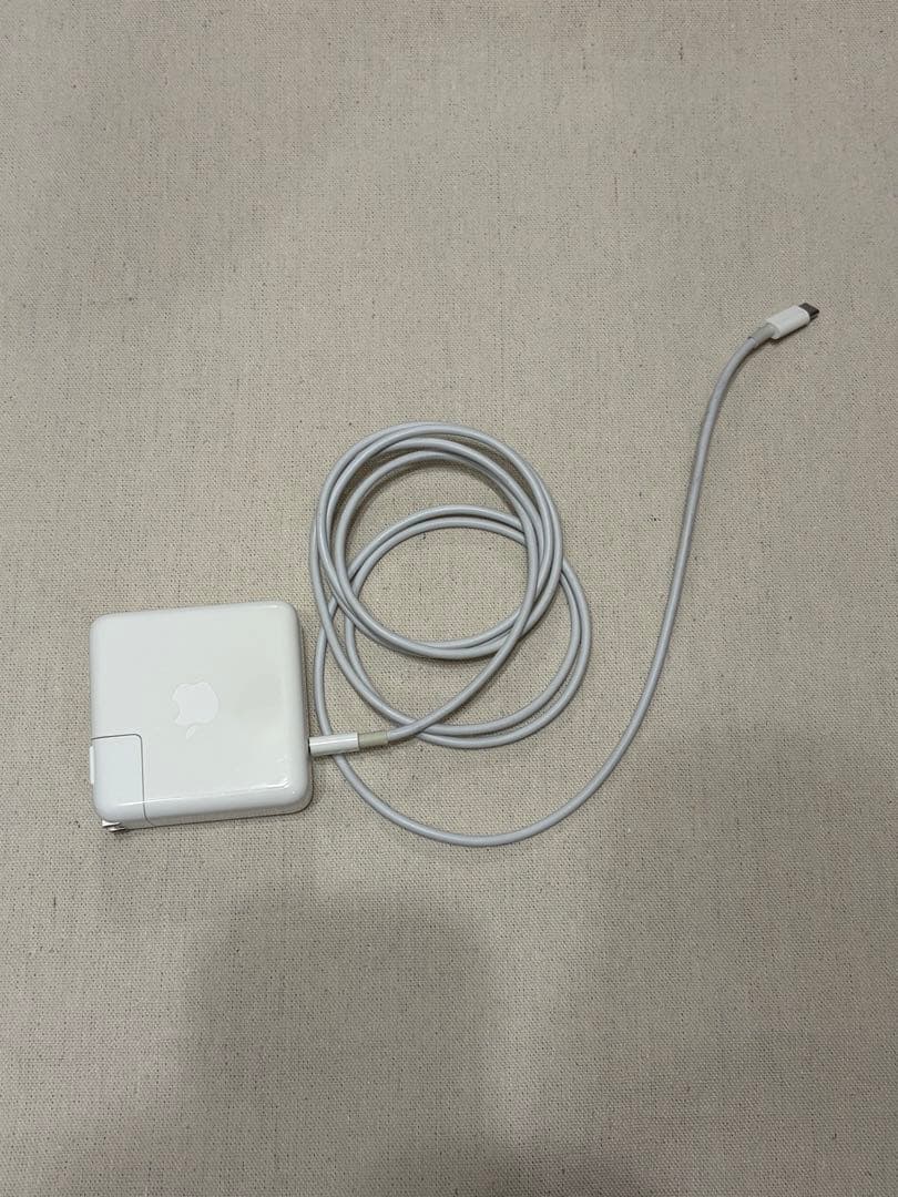 MacBook Pro 2017 本体 13インチ 充電コード付き