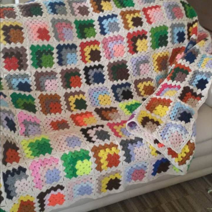 クロシェベッドソファカバー