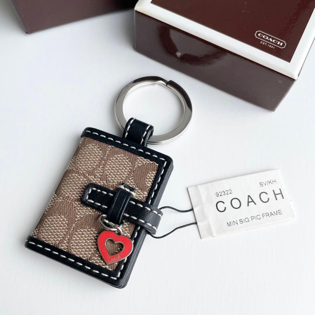 コーチ バッグチャーム ピクチャーフレーム ハート シグネチャー 新品保管