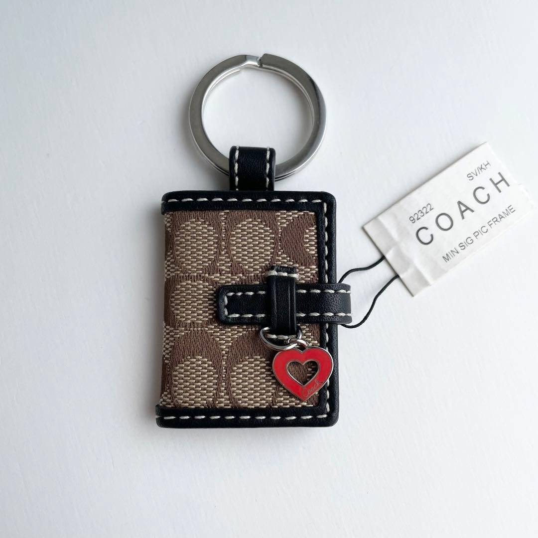 コーチ バッグチャーム ピクチャーフレーム ハート シグネチャー 新品保管