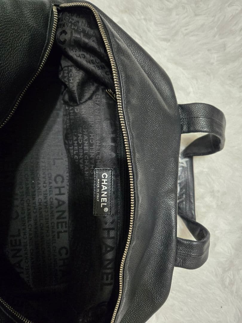 CHANEL パンチングレザーデカココバッ