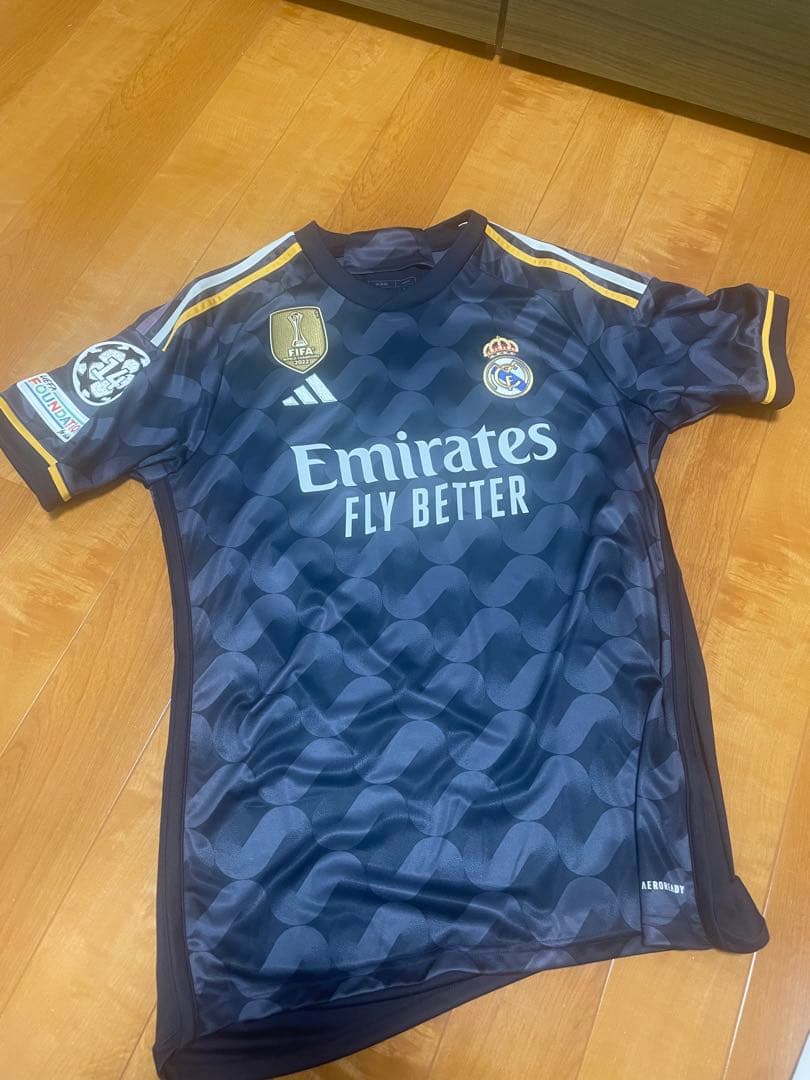 レアル・マドリード　ヴィニシウス　半袖　ユニフォーム