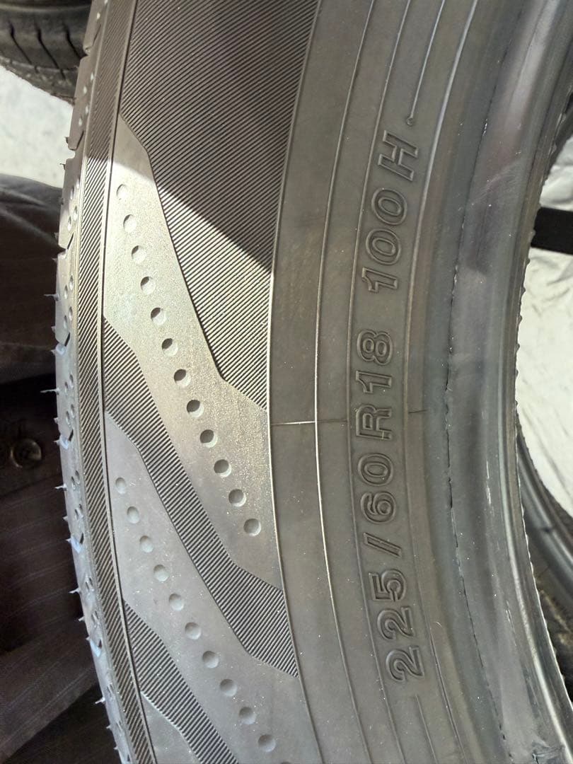アルファード　新車装着　ノーマルタイヤ　4本セット225/60R18