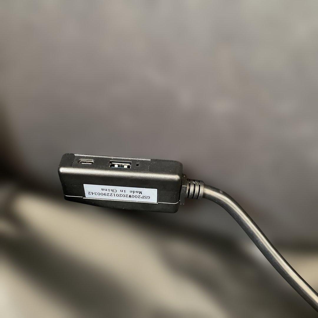 お*ぶ様 200W 折りたたみ　ソーラーパネル　Rockpals