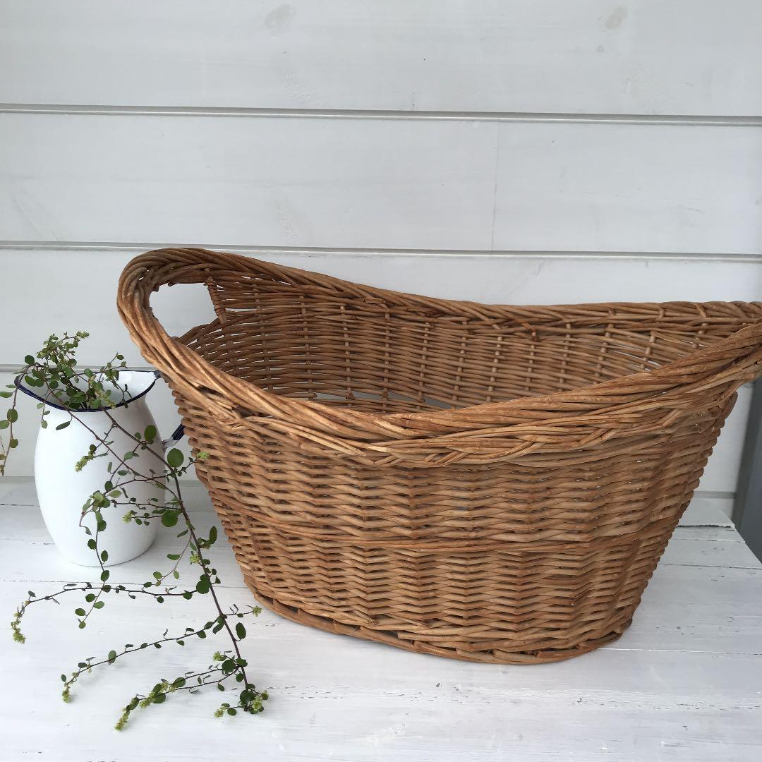 アンティーク　大きなバスケット