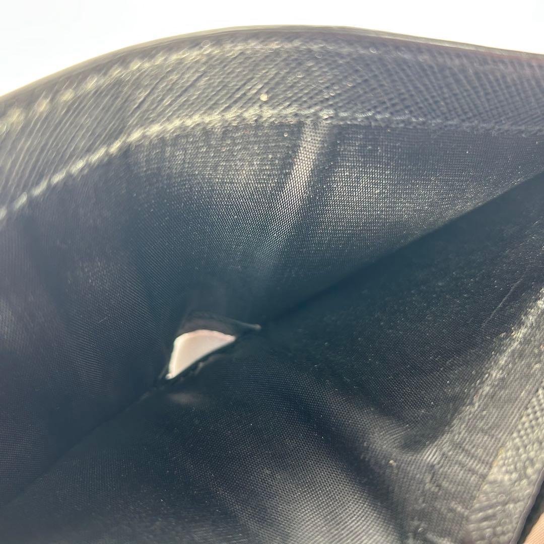 極美品　プラダ　サフィアーノ　二つ折り財布　コンパクトウォレット　箱・カード有