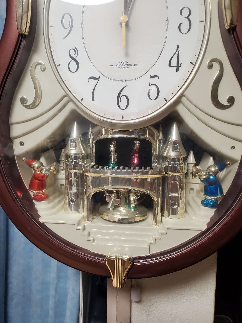 CITIZEN 電波掛け時計 回転飾り