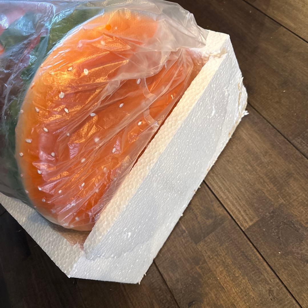 ハンバーガー型スツール