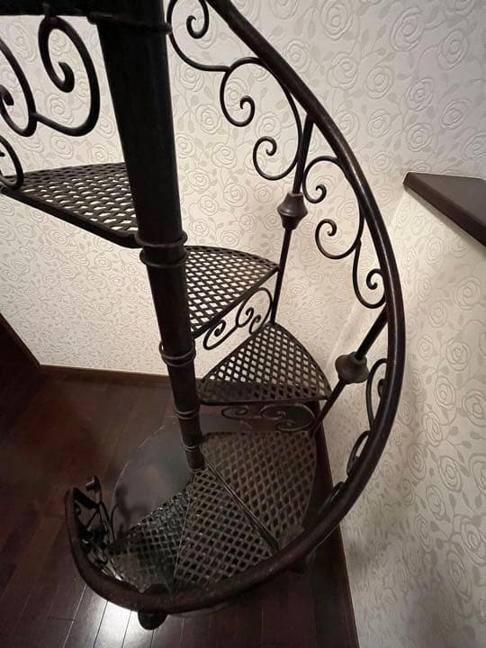 インテリア　ラセン階段