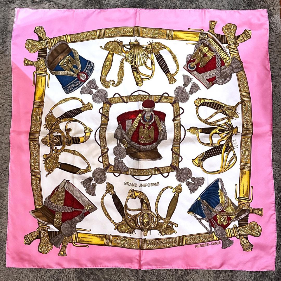 HERMES　カレ90 GRAND UNIFORME　HR0482