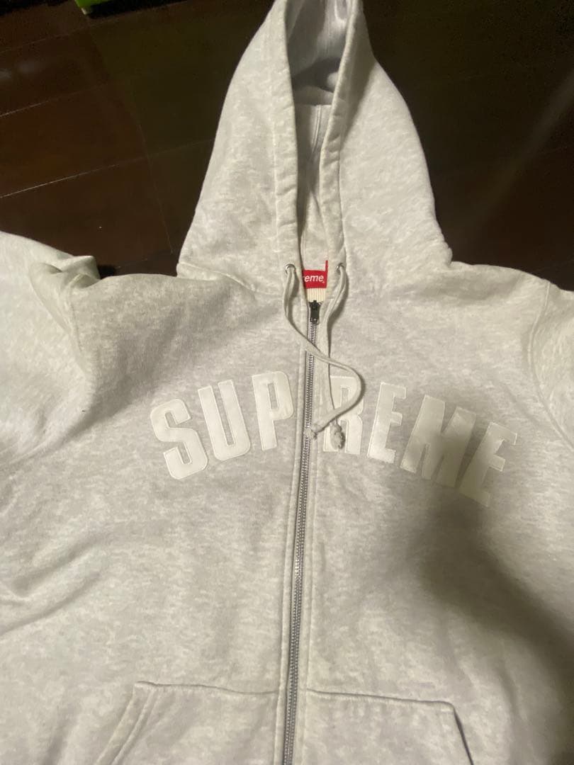 SUPREME グレー ジップアップパーカー
