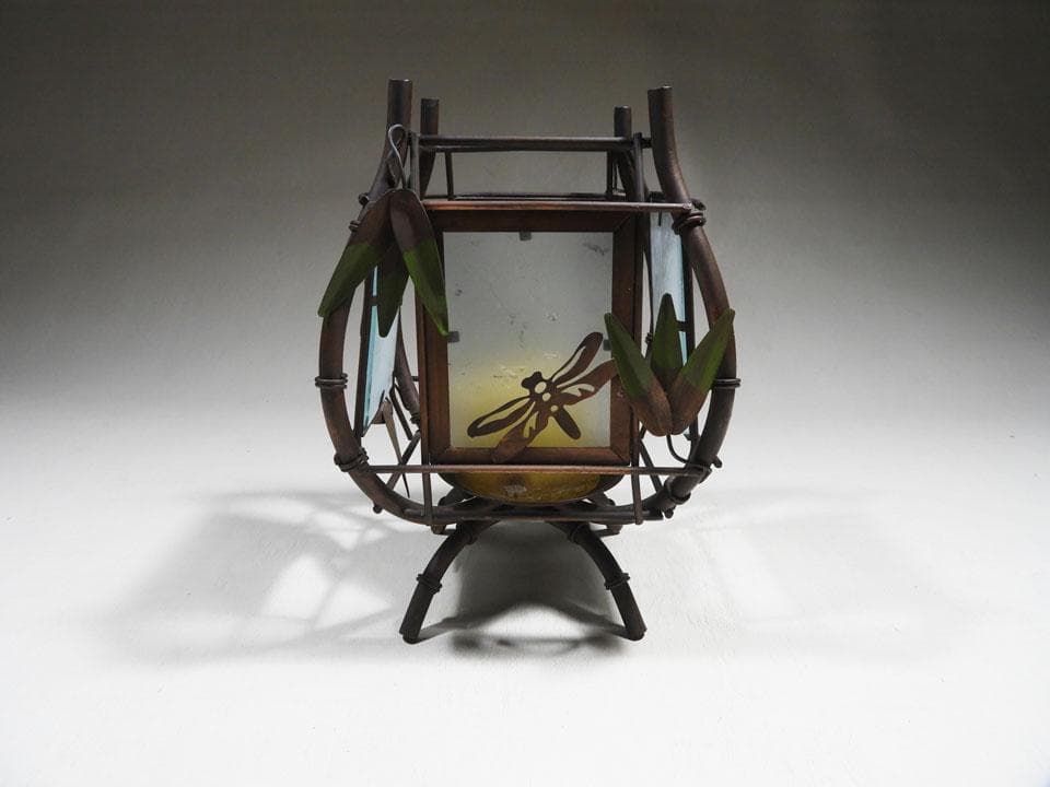 ●現代作 和物 銅製 行燈 蜻蛉 笹透かし紋 四面磨硝子 金工 重さ986ｇ