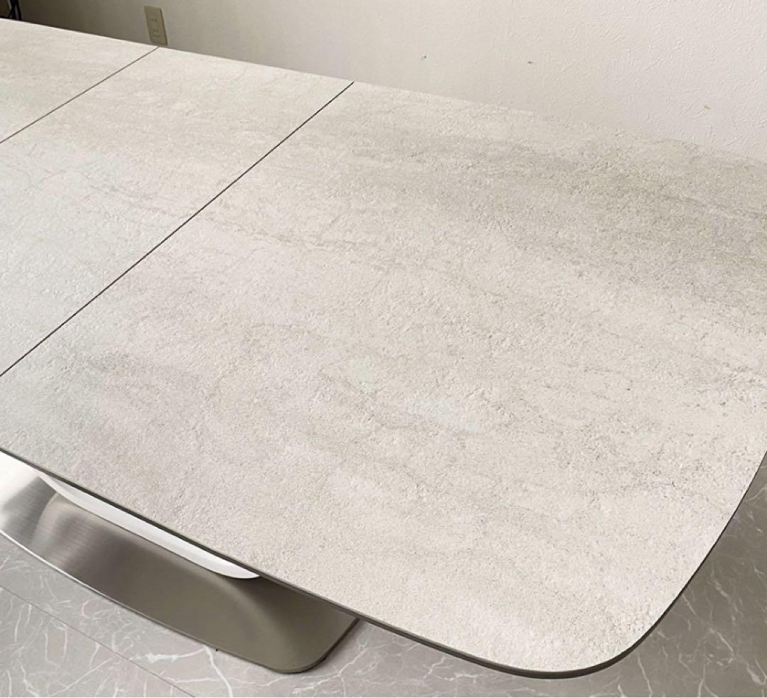 【ダイニングテーブル】イタリア　LAMINAM製　セラミック天板　伸縮